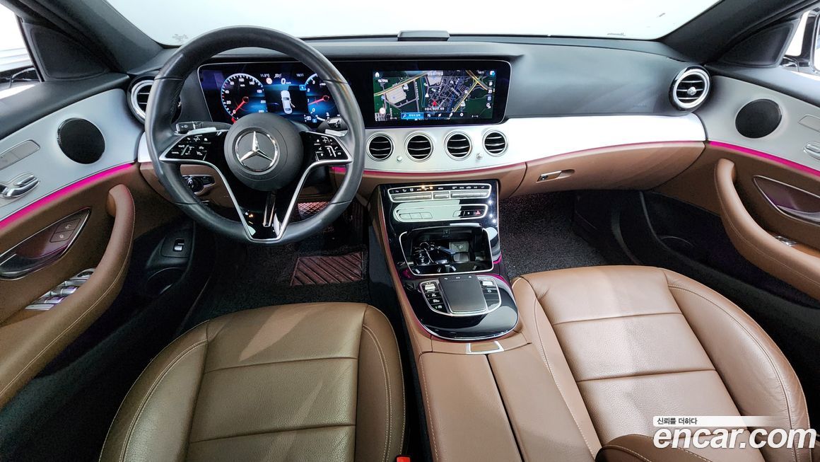 Mercedes-Benz E-Class 2021