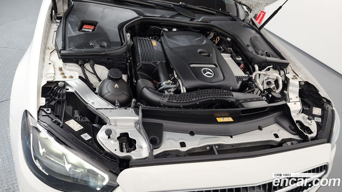 Mercedes-Benz E-Class 2021