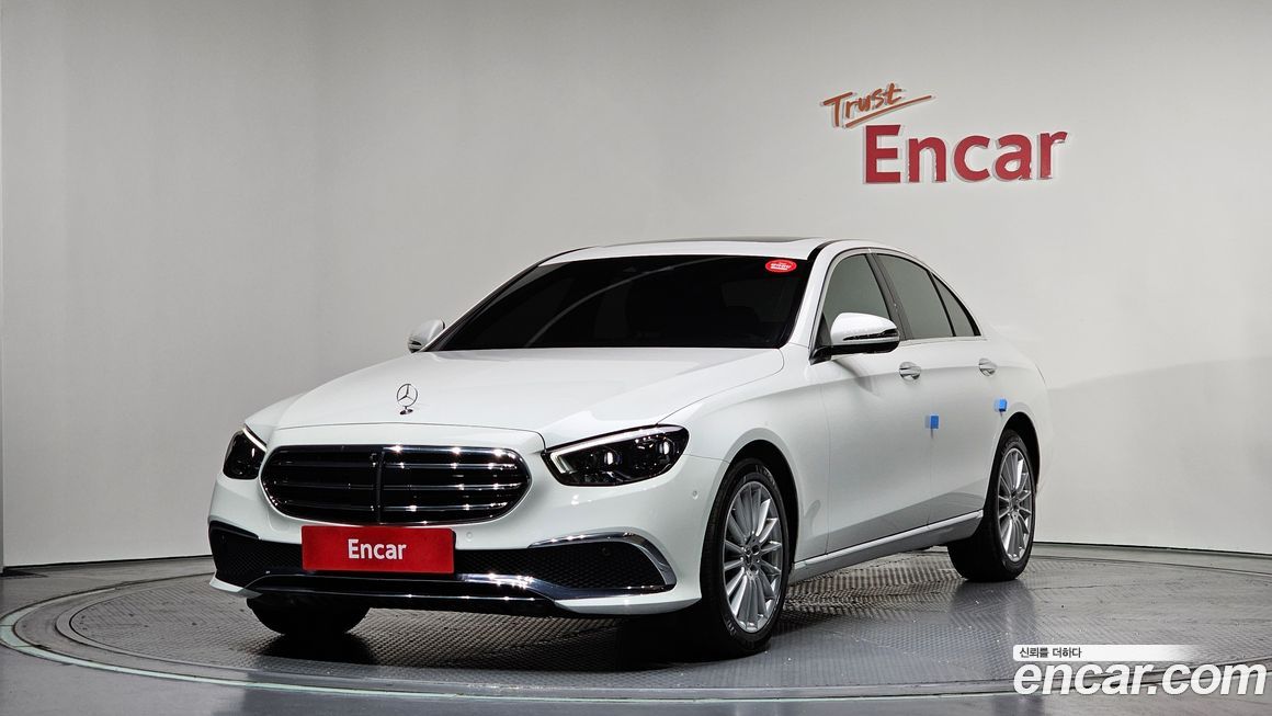 Mercedes-Benz E-Class 2023