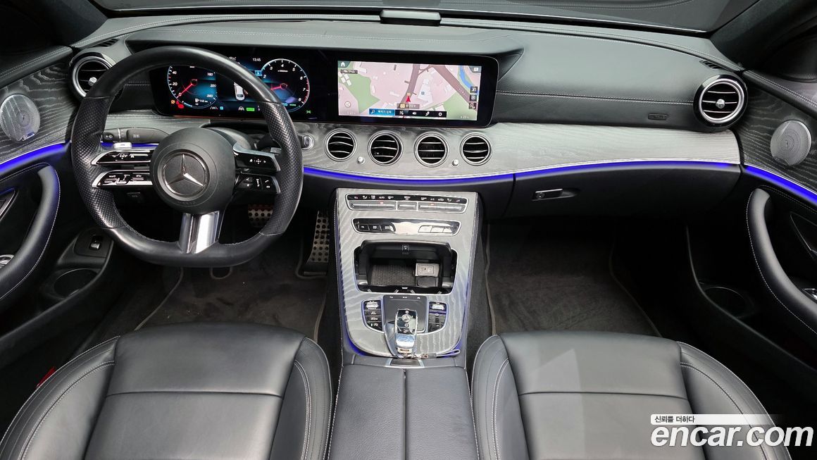Mercedes-Benz E-Class 2021