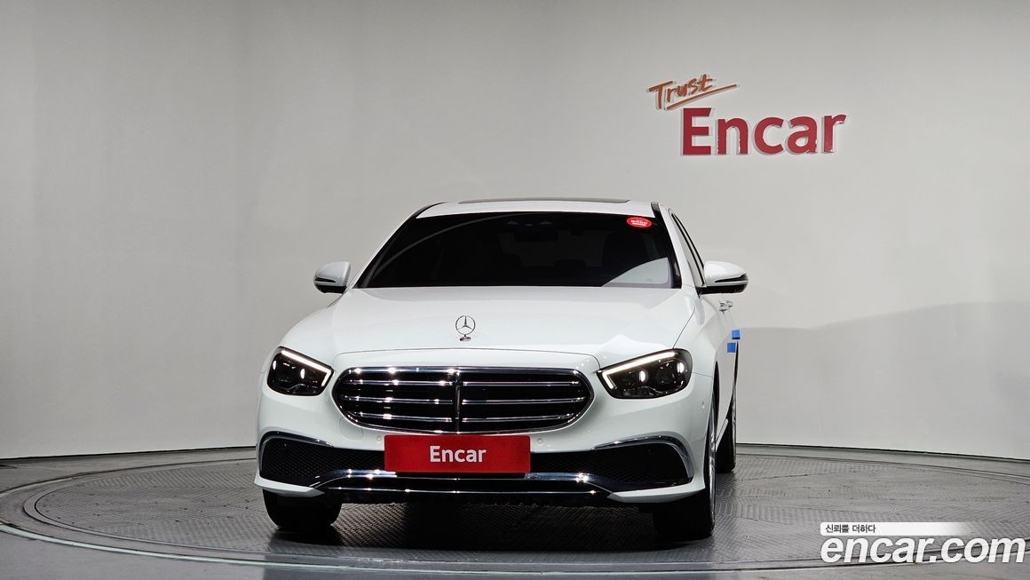 Mercedes-Benz E-Class 2023