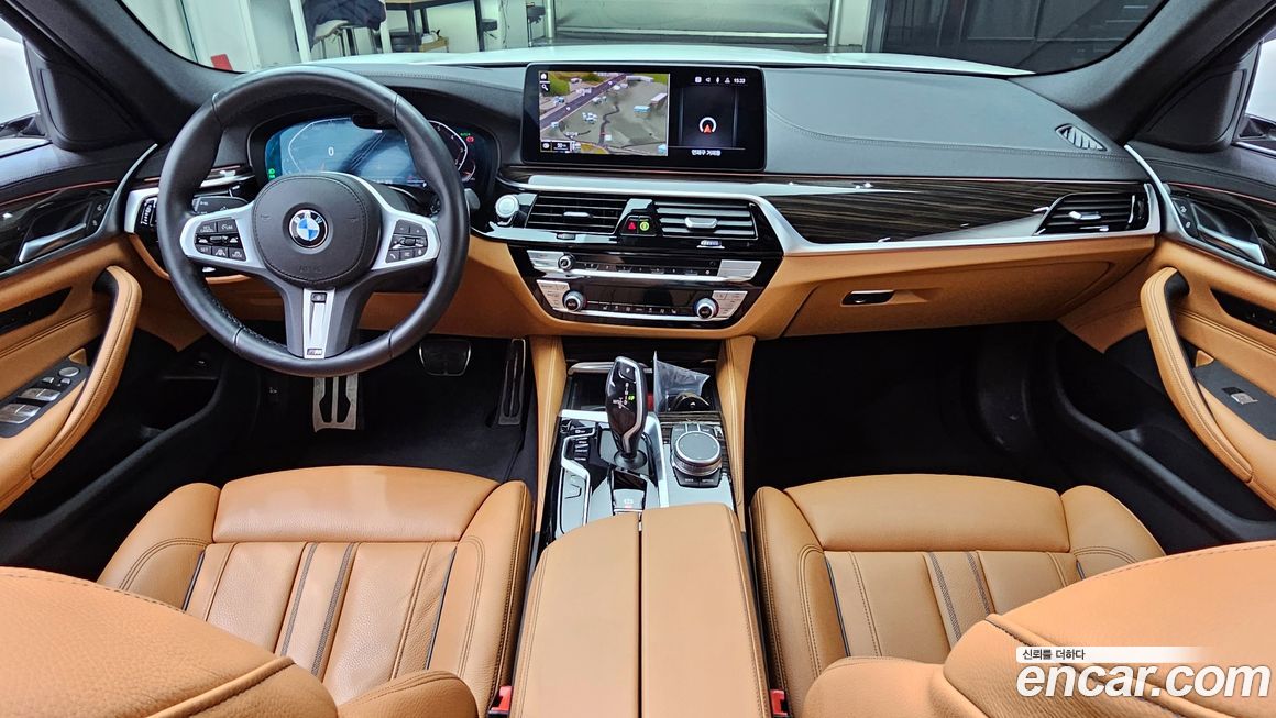 BMW 5-Series 2021