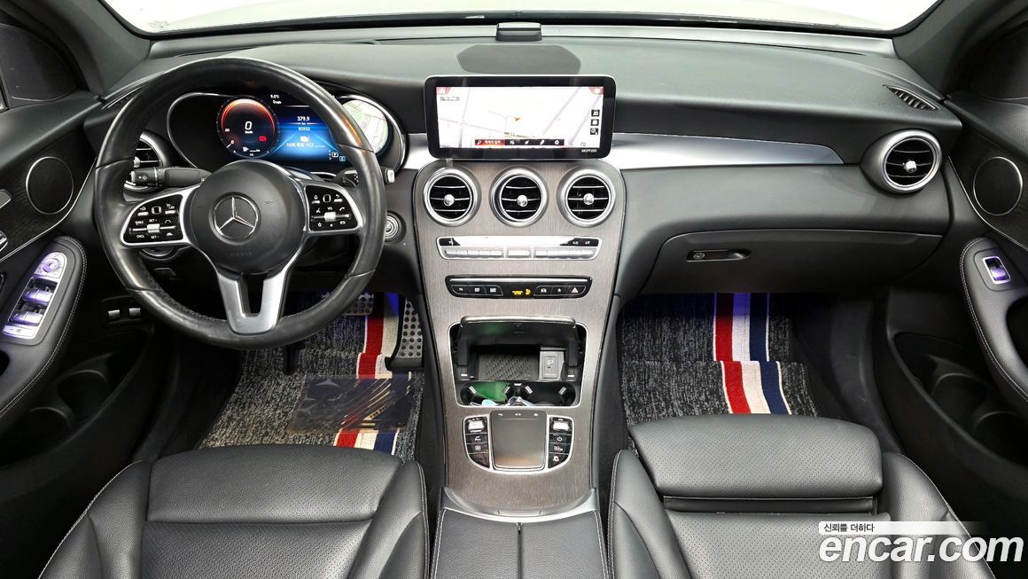 Mercedes-Benz GLC-Class 2021