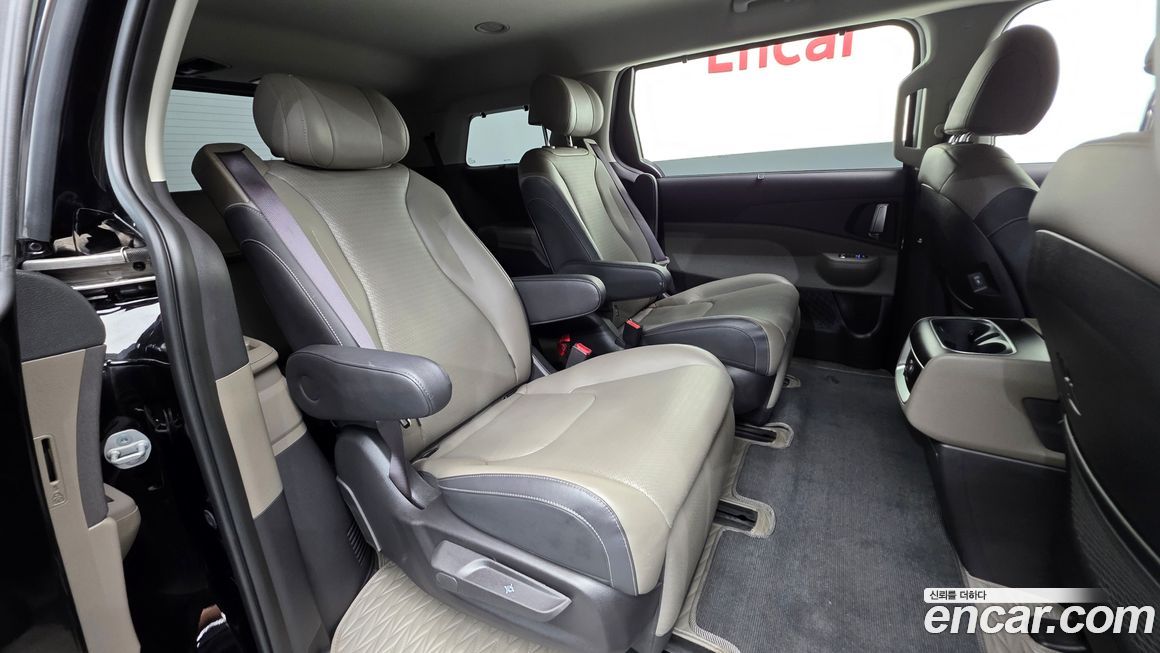 Kia Canival 2025
