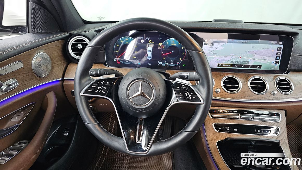 Mercedes-Benz E-Class 2023