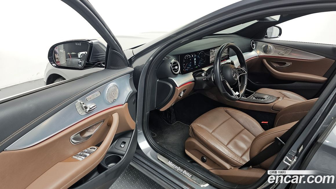 Mercedes-Benz E-Class 2021