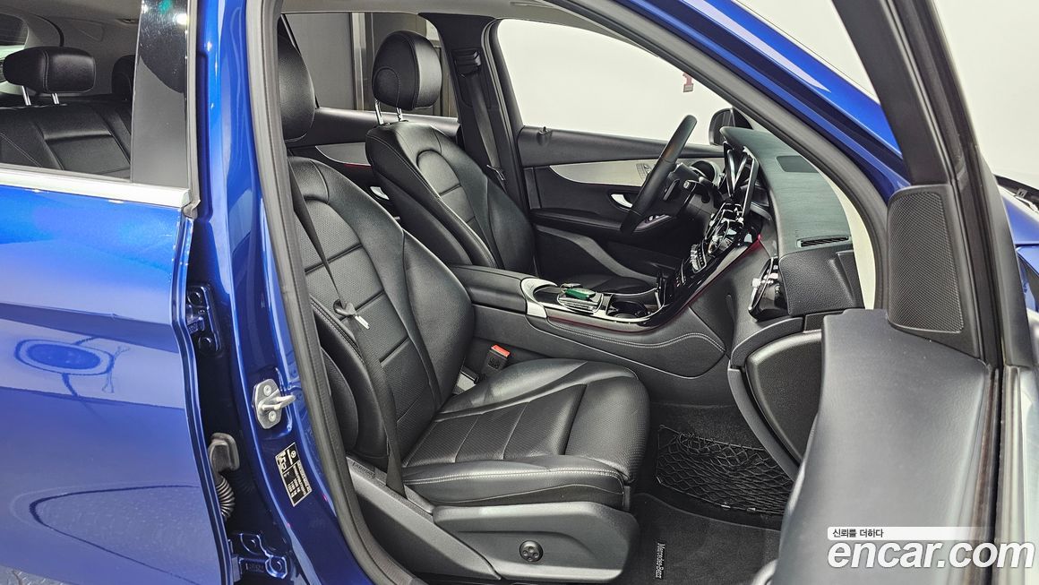 Mercedes-Benz GLC-Class 2020