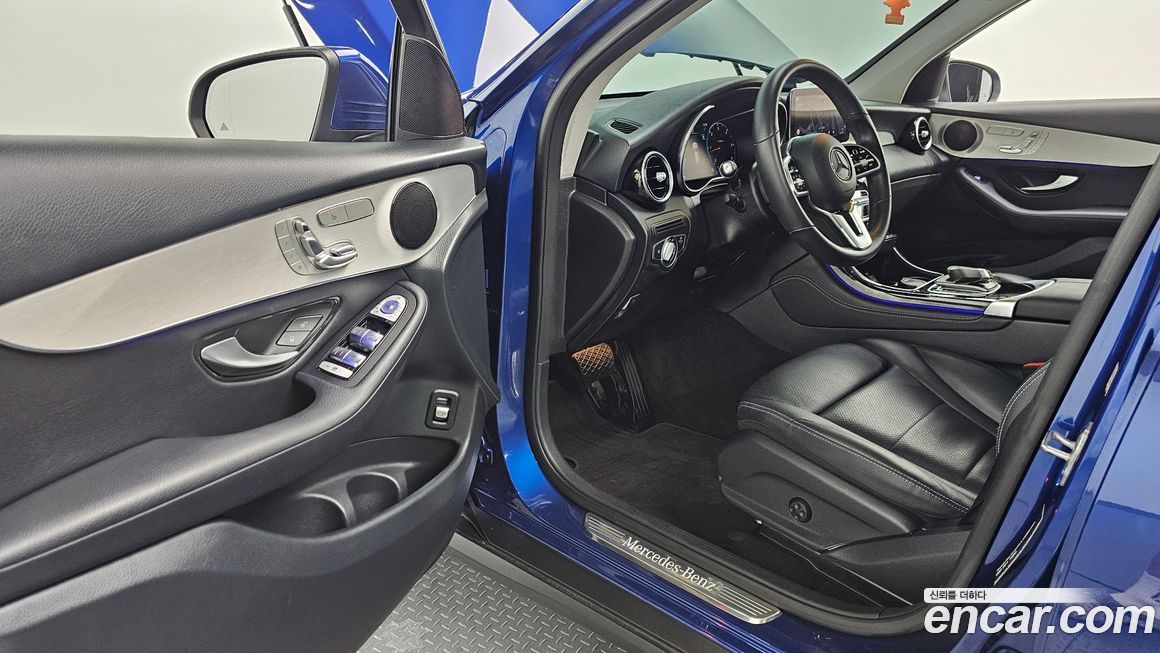 Mercedes-Benz GLC-Class 2020