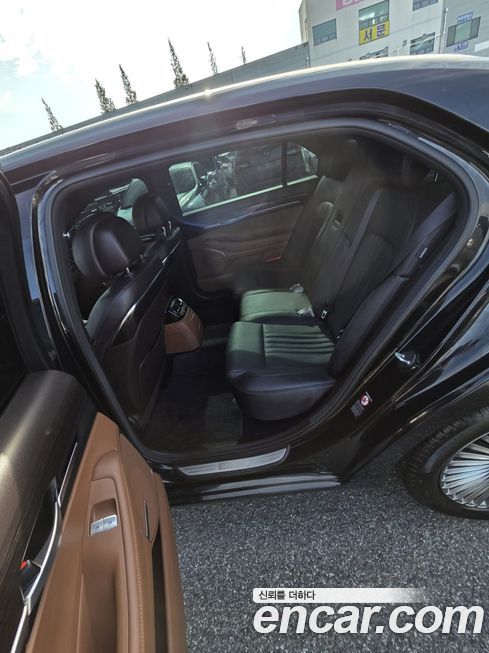 Genesis G90 2020