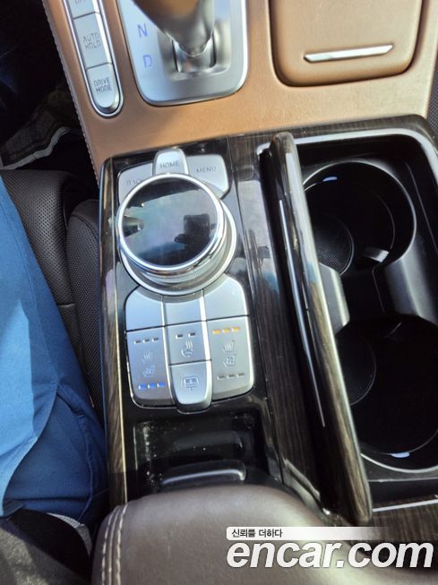Genesis G90 2020
