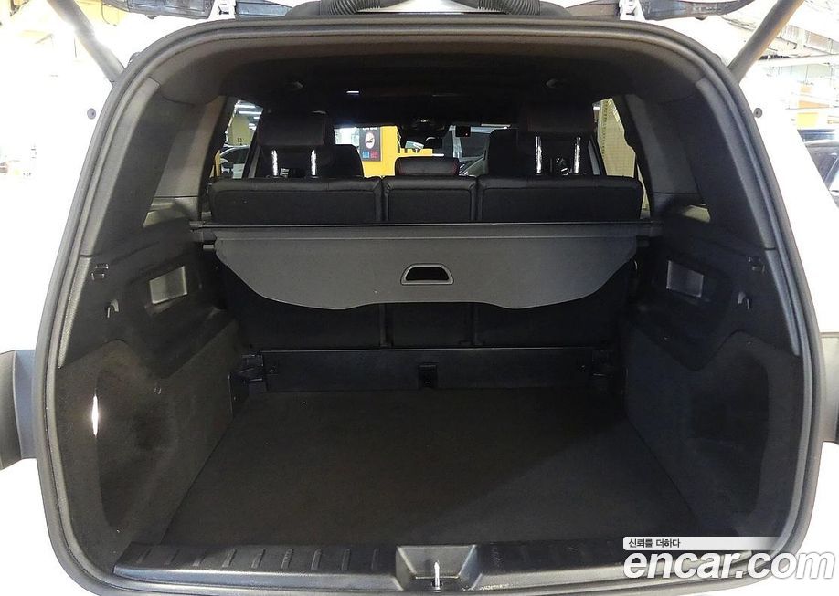 Mercedes-Benz GLB-Class 2023