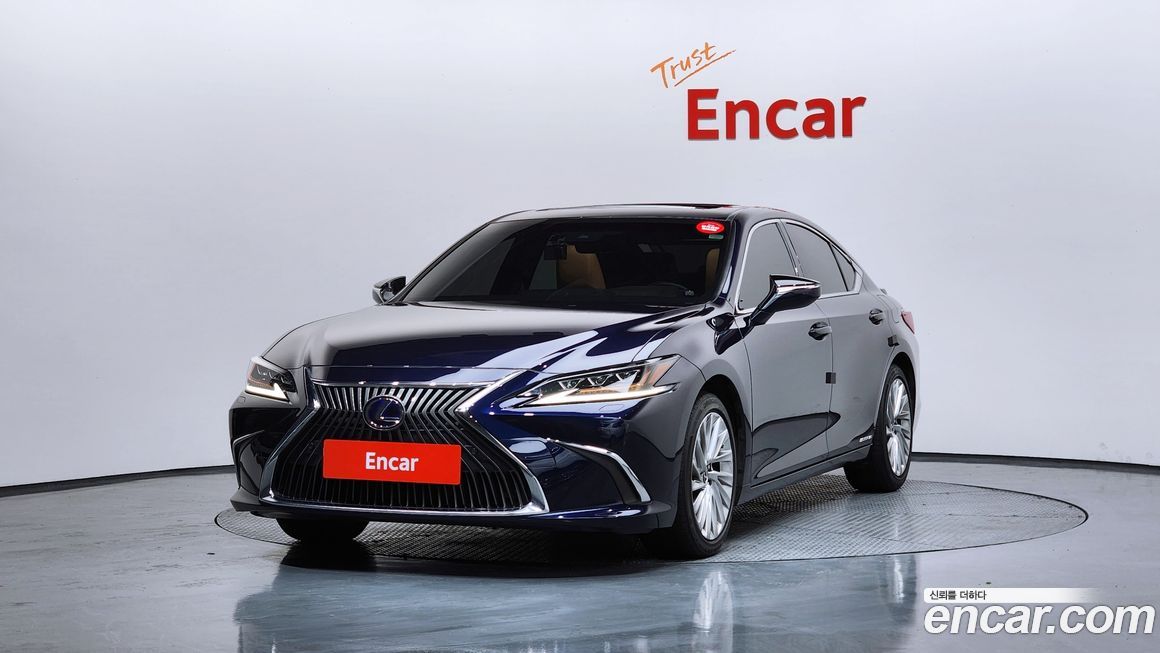 Lexus ES 2021