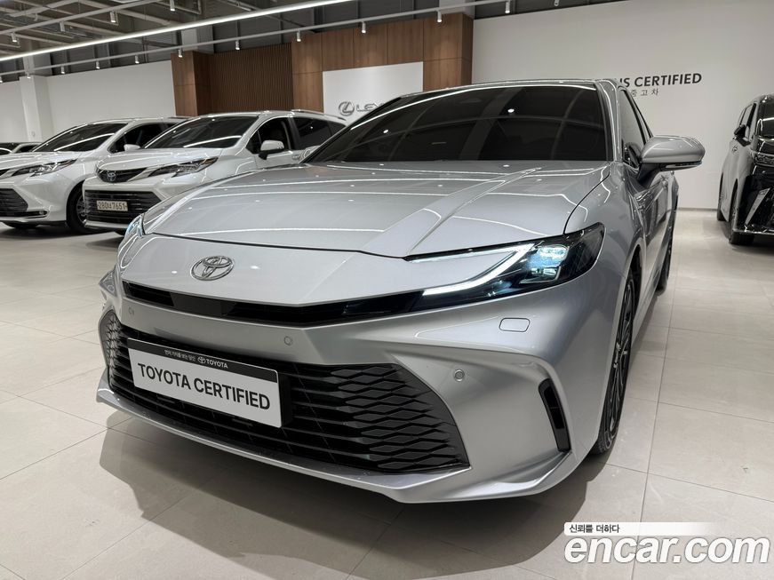 Toyota Camry 2025