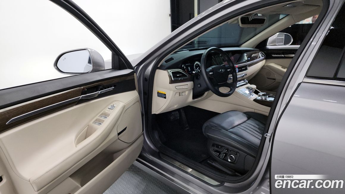 Genesis G90 2020