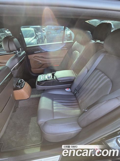 Genesis G90 2020