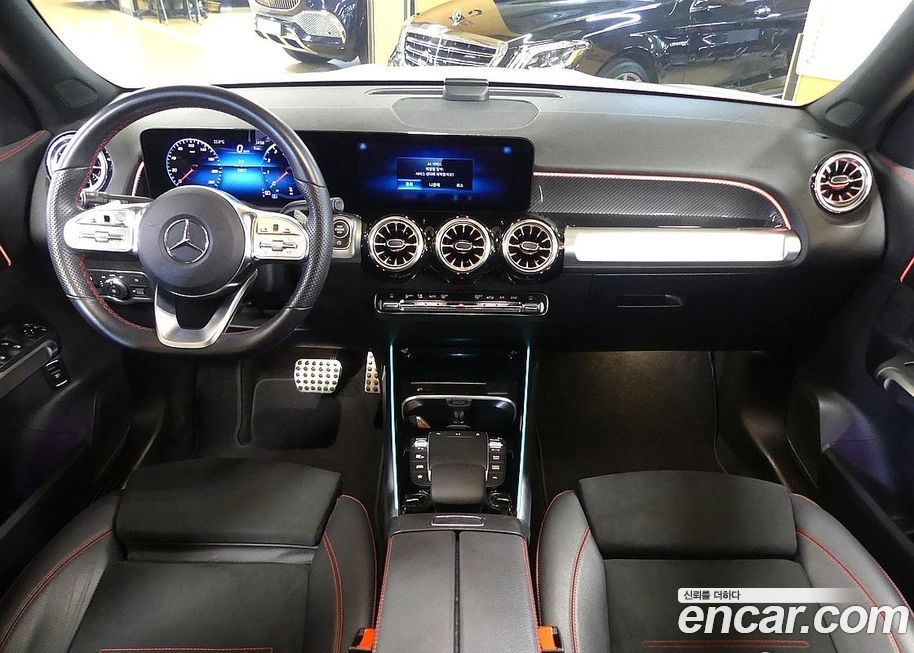 Mercedes-Benz GLB-Class 2023