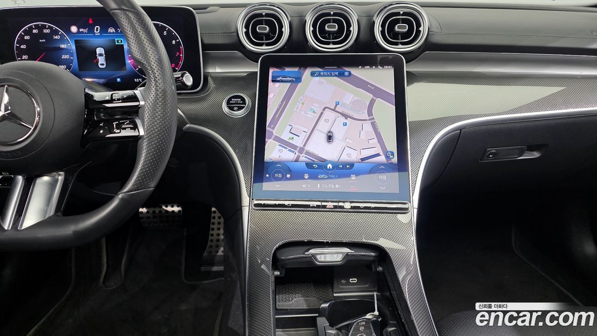 Mercedes-Benz C-Class 2022