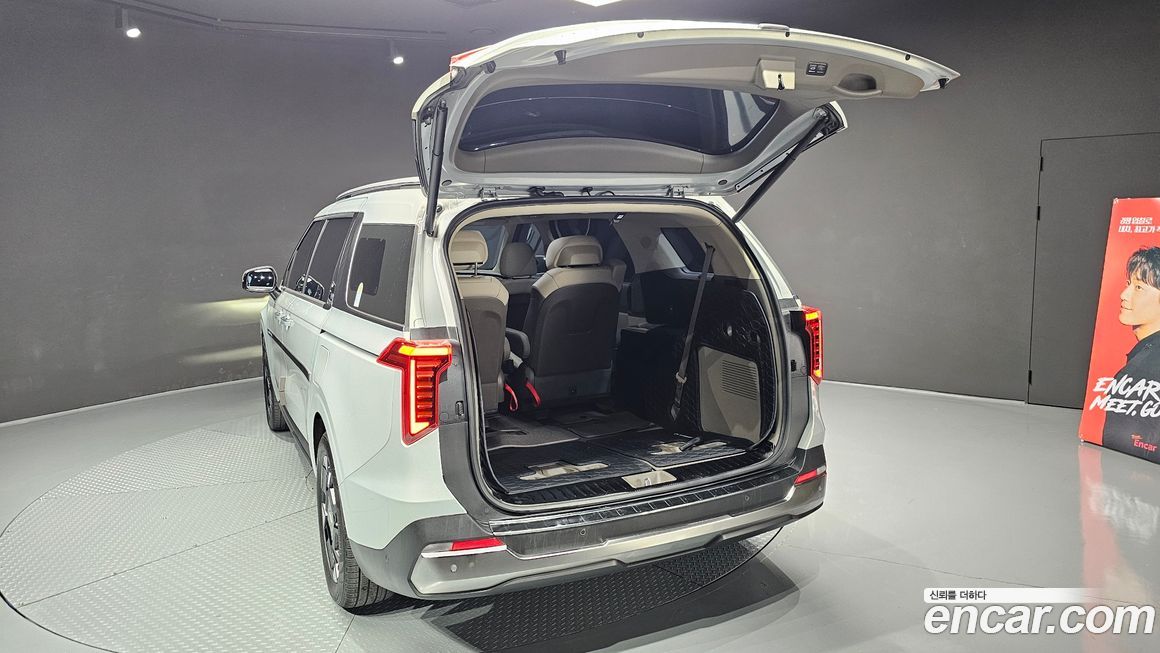 Kia Canival 2024