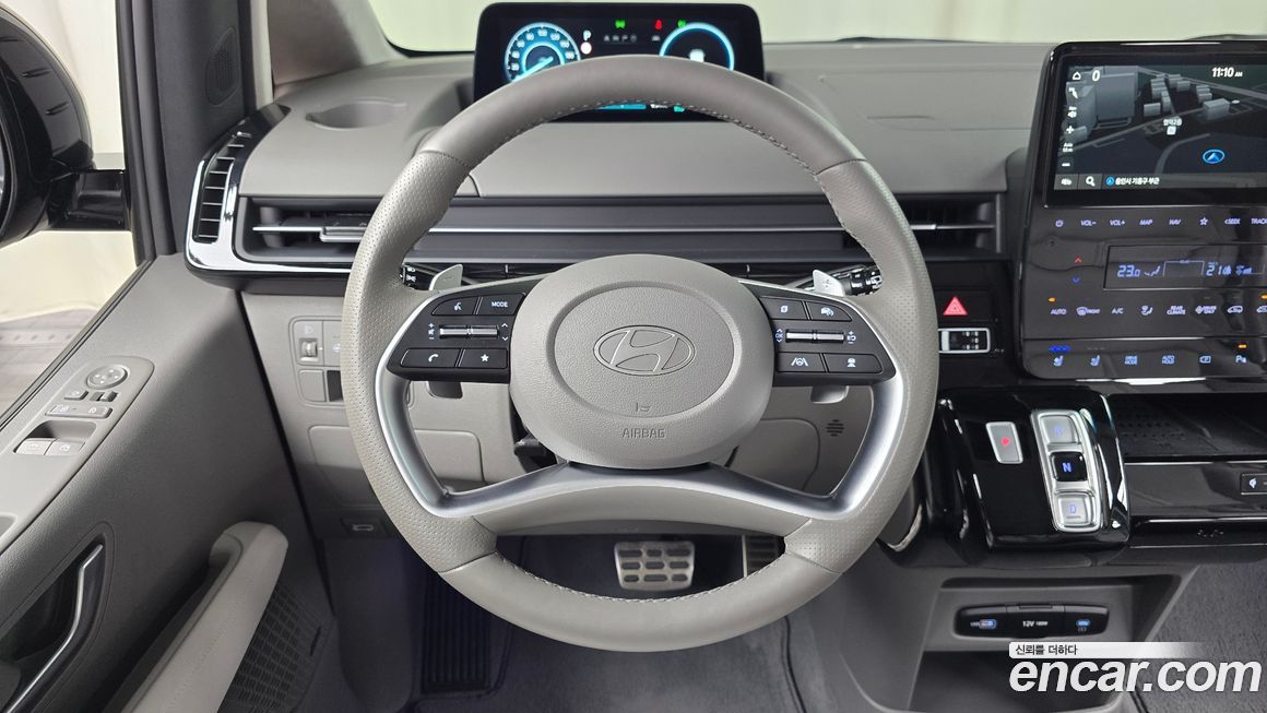 Hyundai Staria 2025