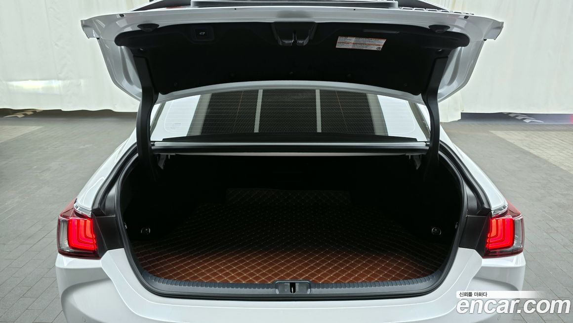 Lexus ES 2024