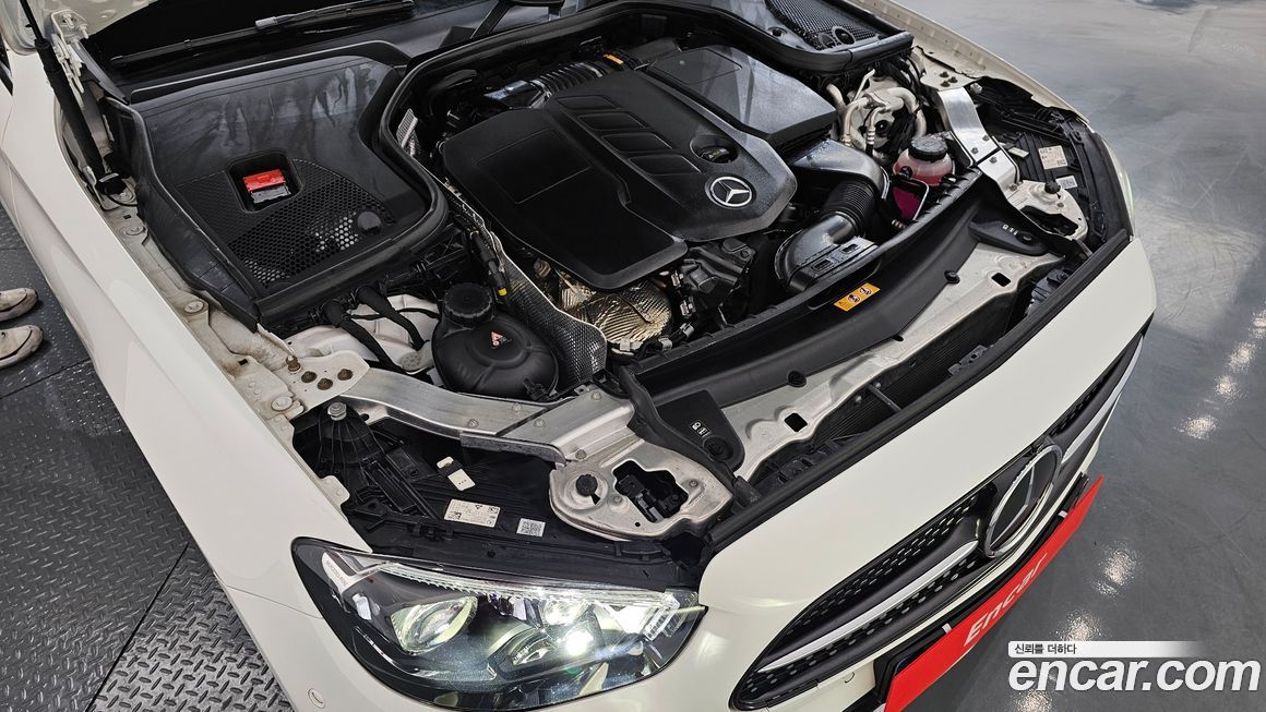 Mercedes-Benz E-Class 2023