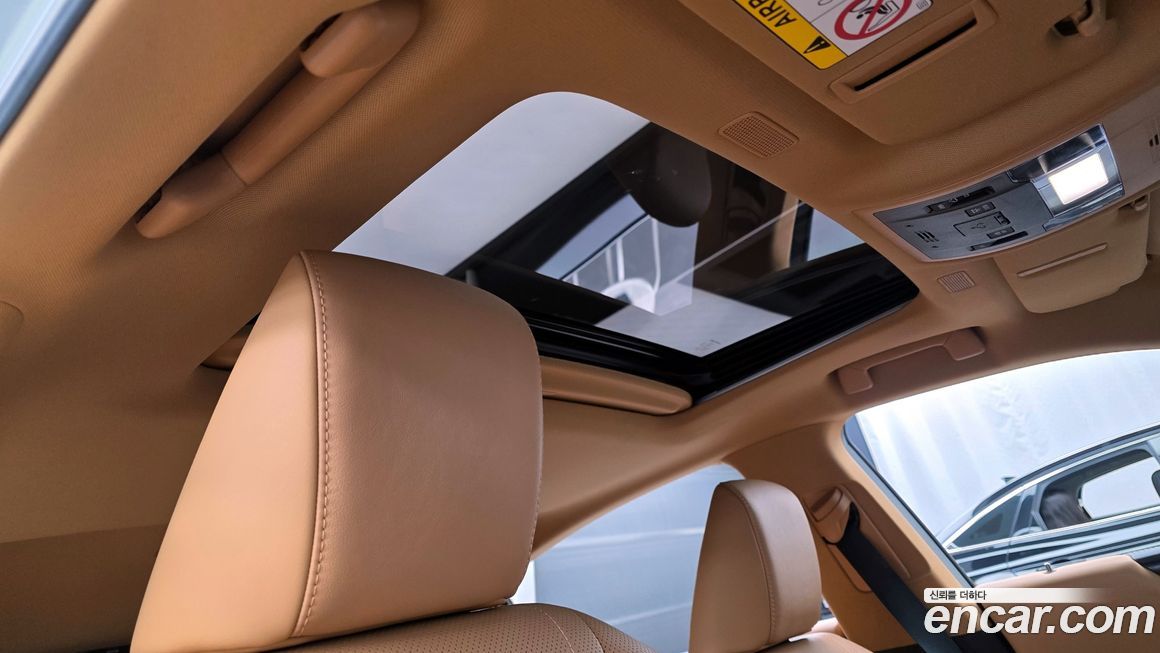 Lexus ES 2024