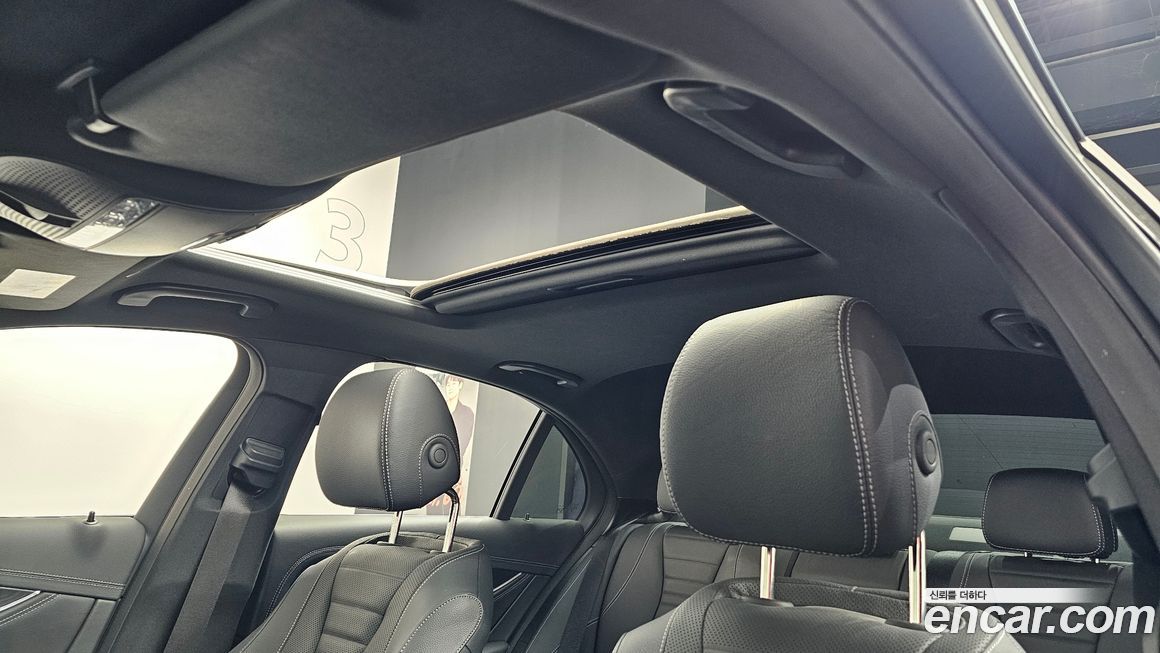 Mercedes-Benz E-Class 2023