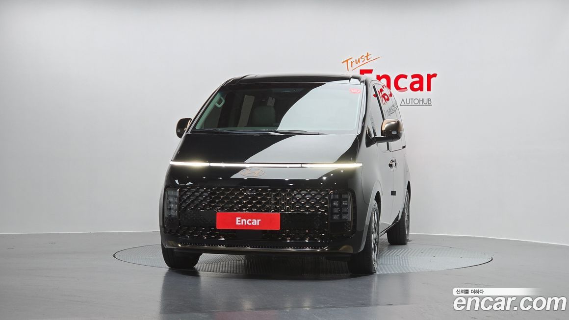 Hyundai Staria 2025