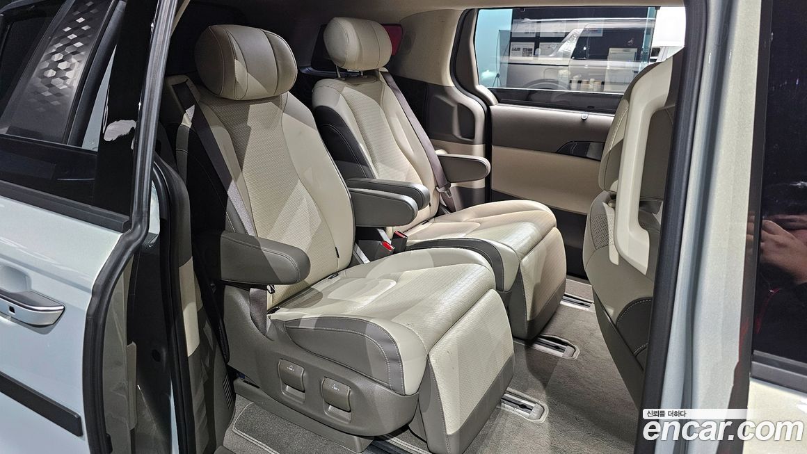 Kia Canival 2024