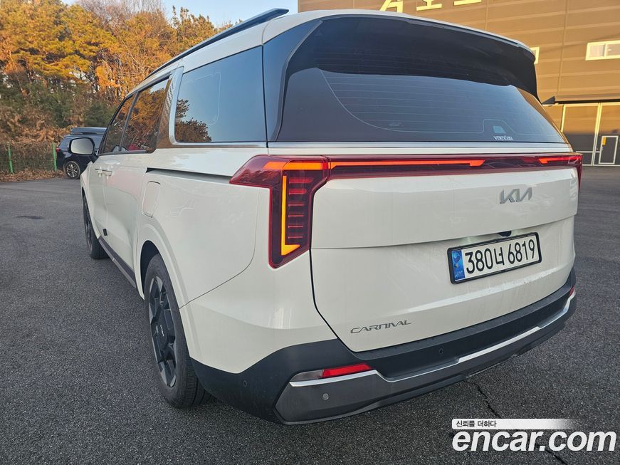 Kia Canival 2024