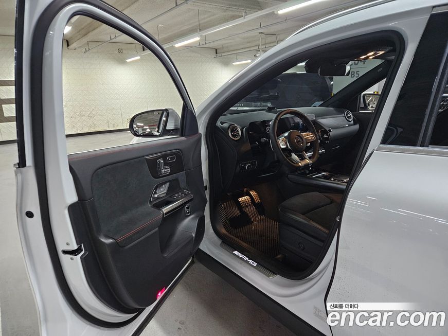 Mercedes-Benz GLA-Class 2023