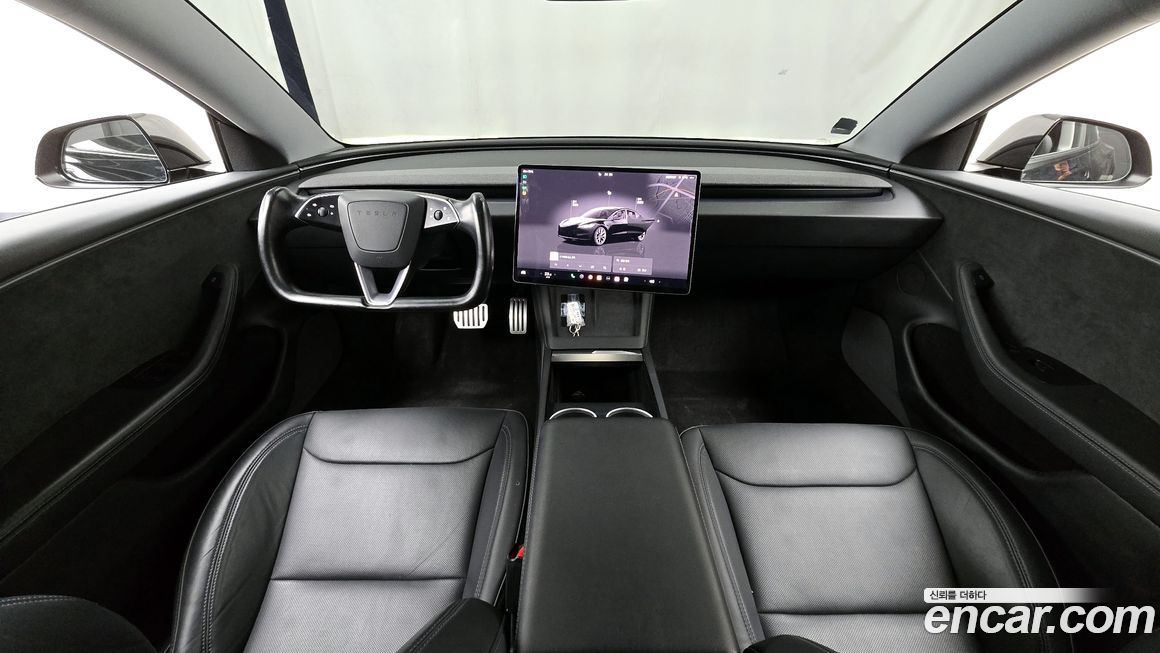 Tesla Model 3 2025