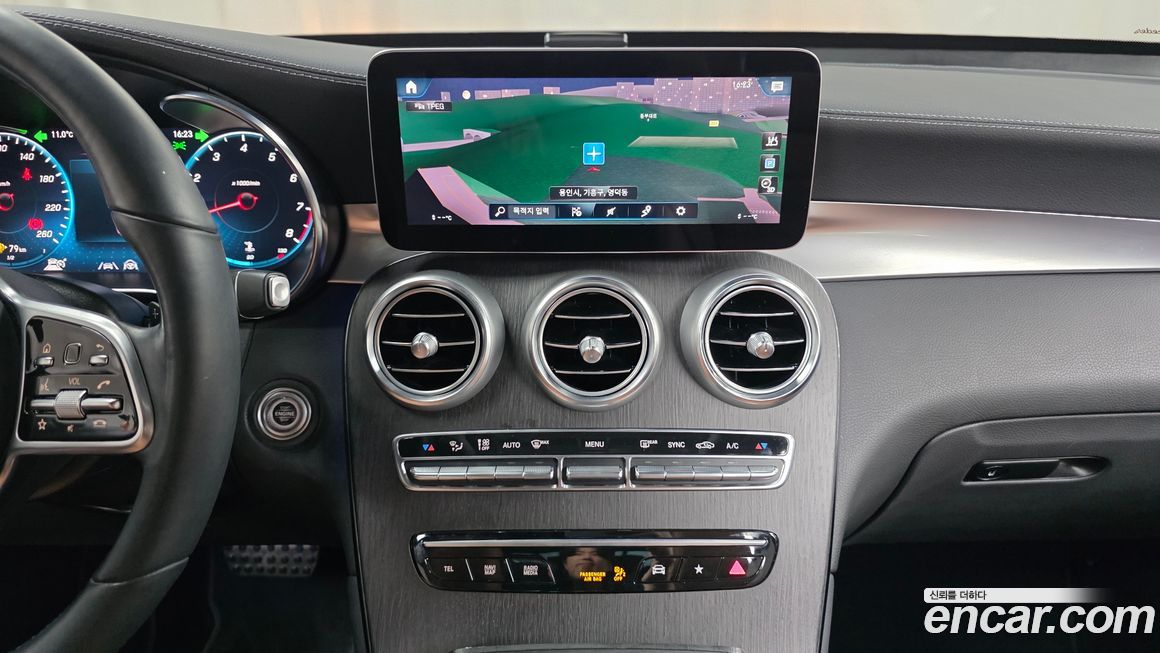 Mercedes-Benz GLC-Class 2022