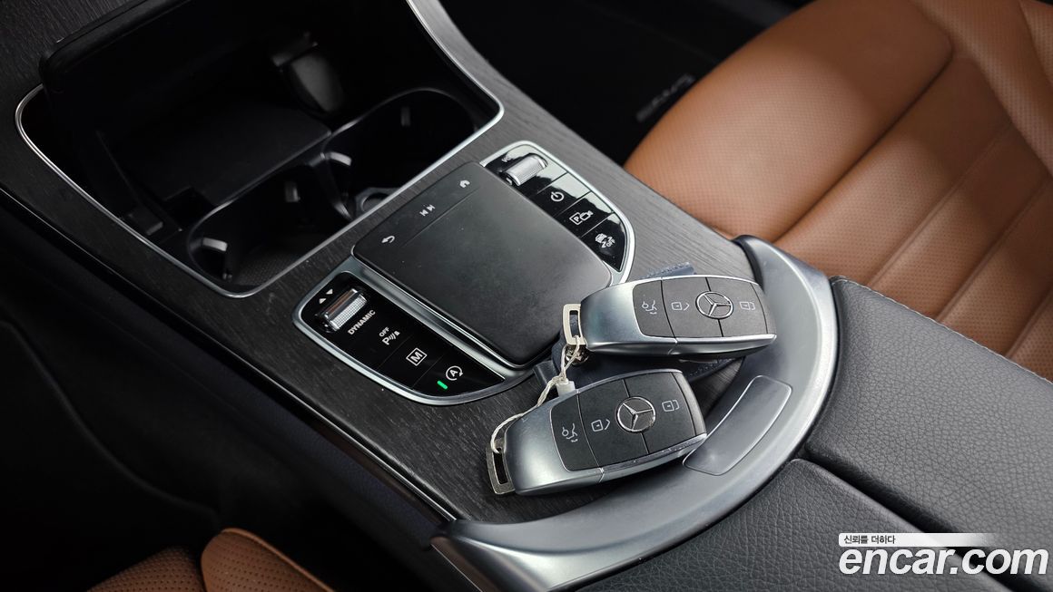 Mercedes-Benz GLC-Class 2022