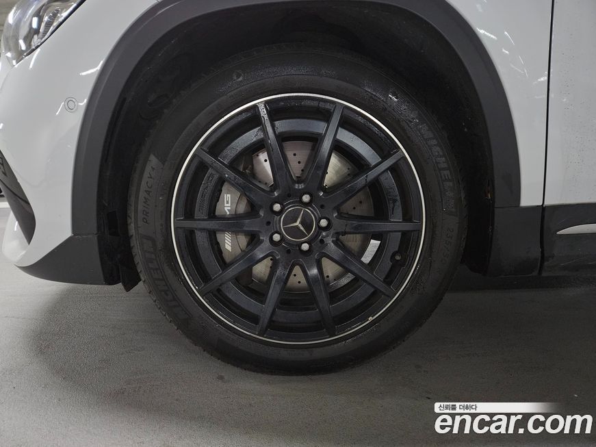 Mercedes-Benz GLA-Class 2023