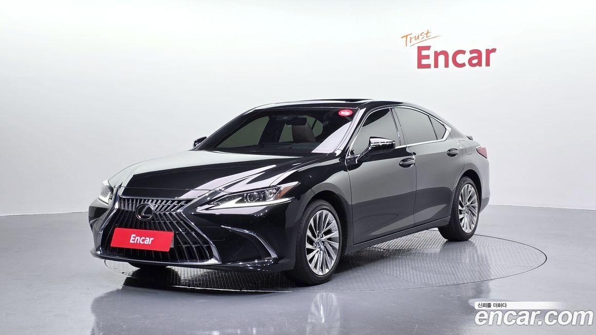 Lexus ES 2023
