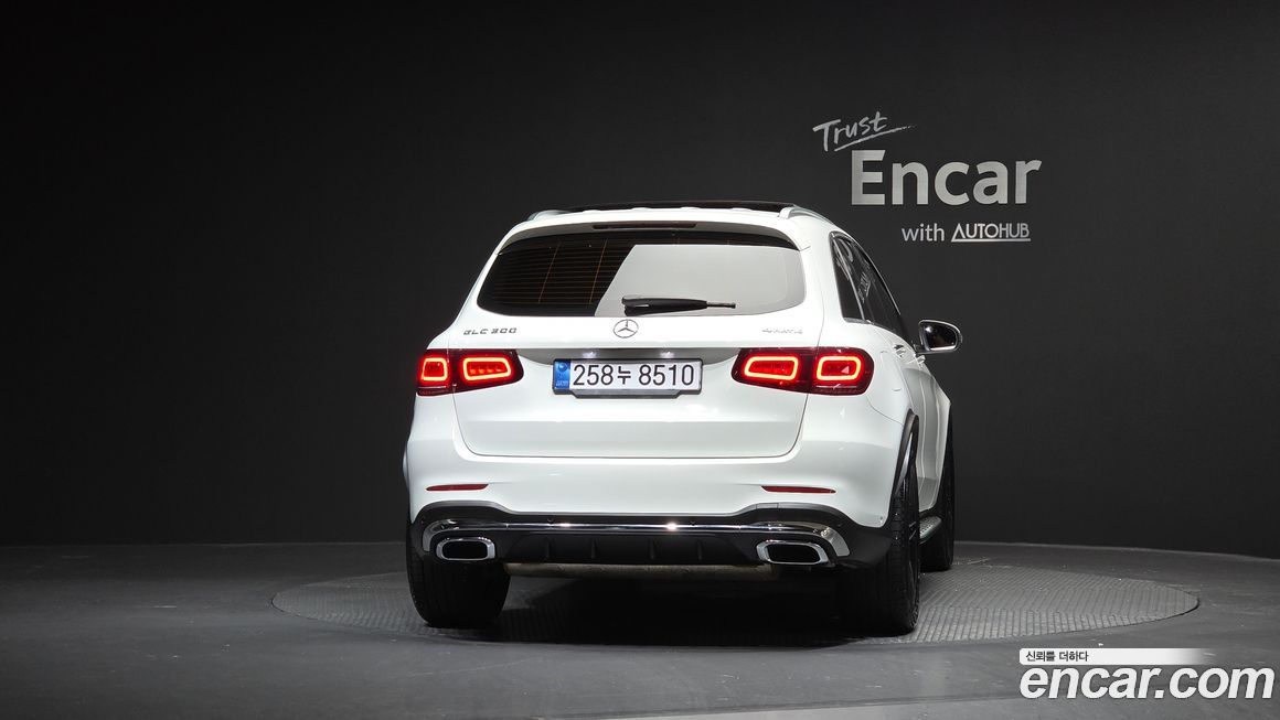 Mercedes-Benz GLC-Class 2022