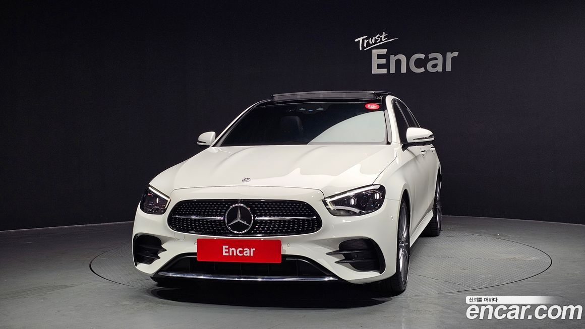 Mercedes-Benz E-Class 2022