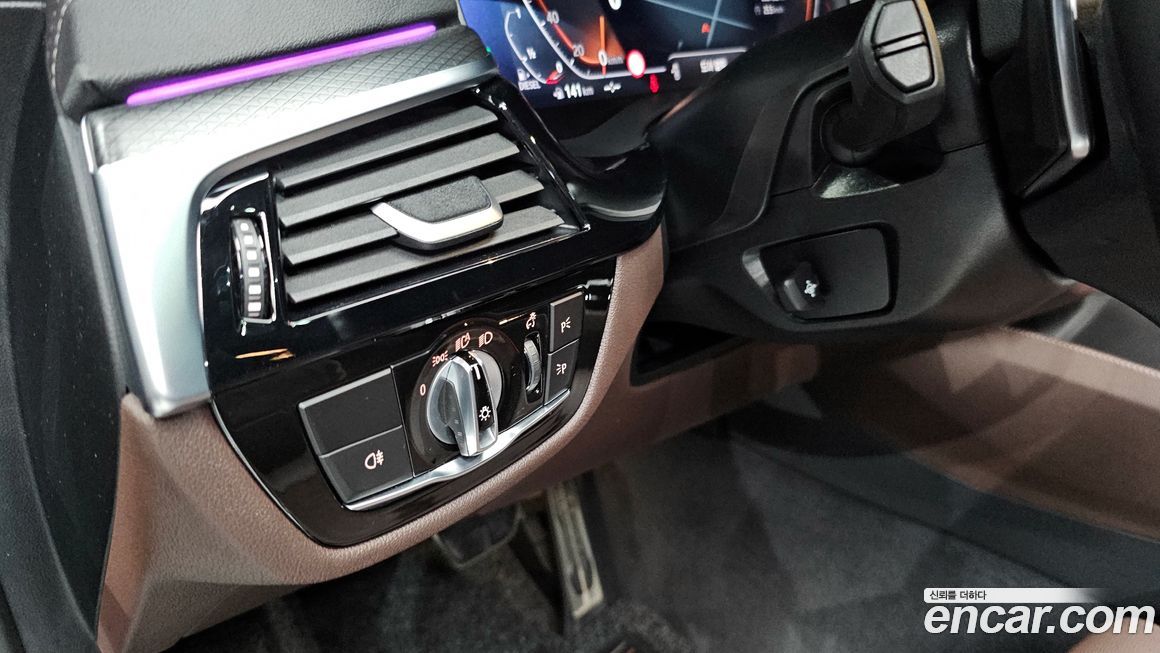 BMW Gran Turismo 2023