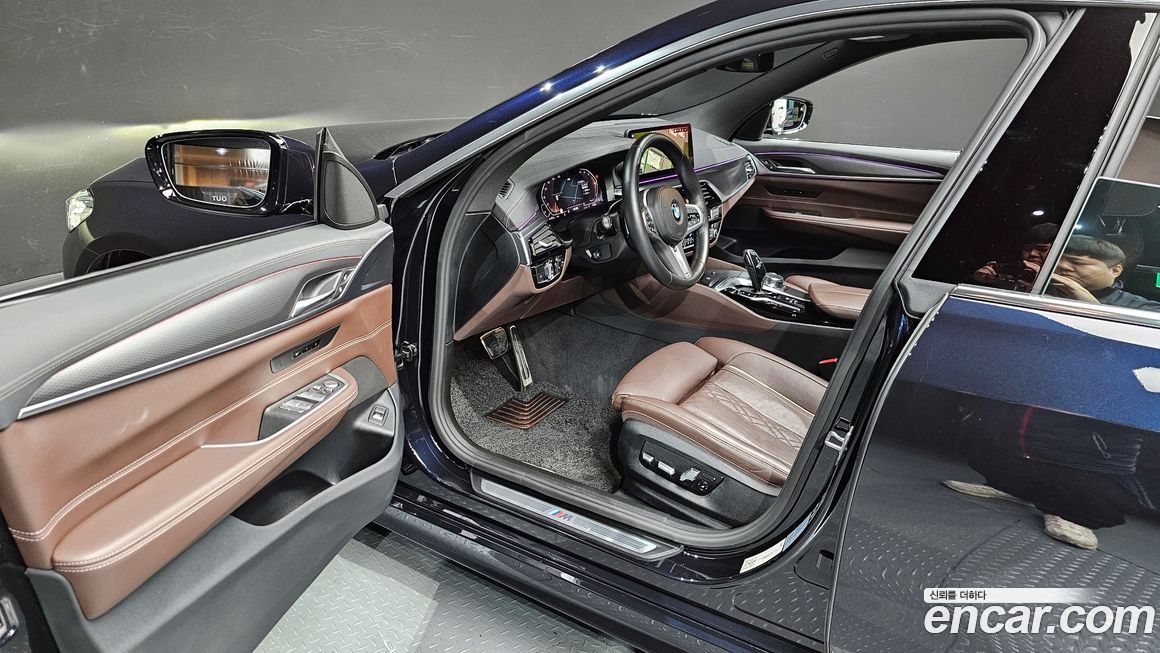 BMW Gran Turismo 2023