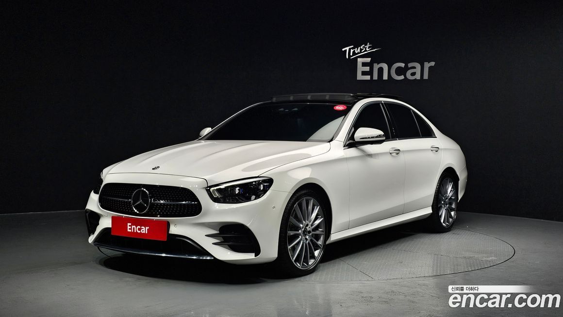 Mercedes-Benz E-Class 2022