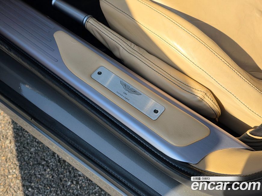 Astonmartin DB9 2006