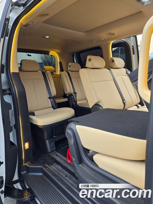 Hyundai Staria 2025