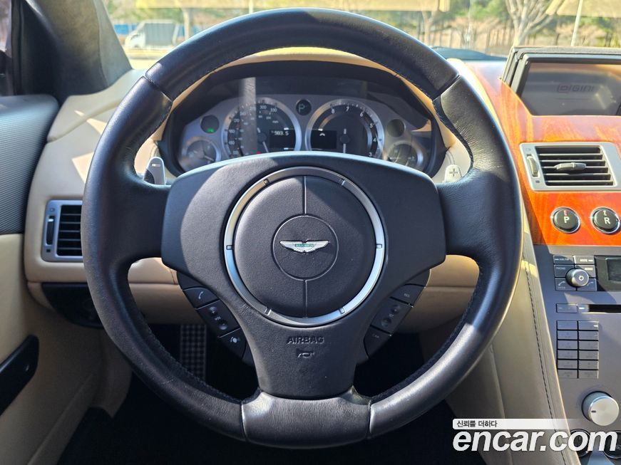 Astonmartin DB9 2006