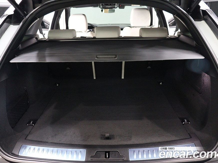 Land Rover Range Rover Velar 2023