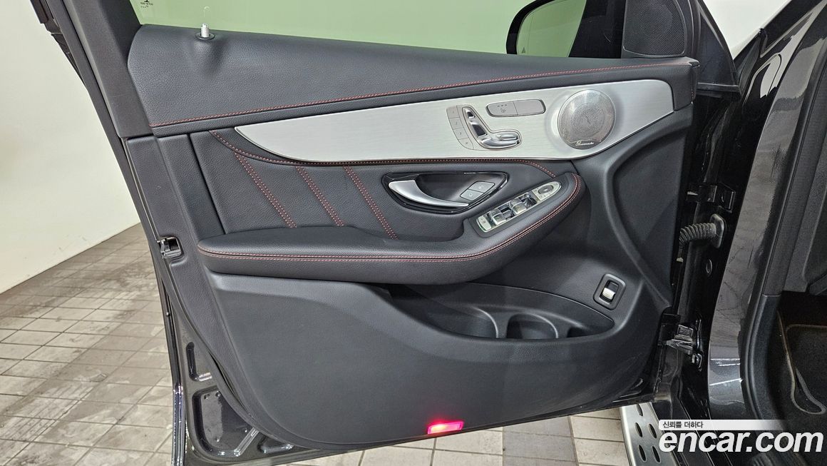 Mercedes-Benz GLC-Class 2022