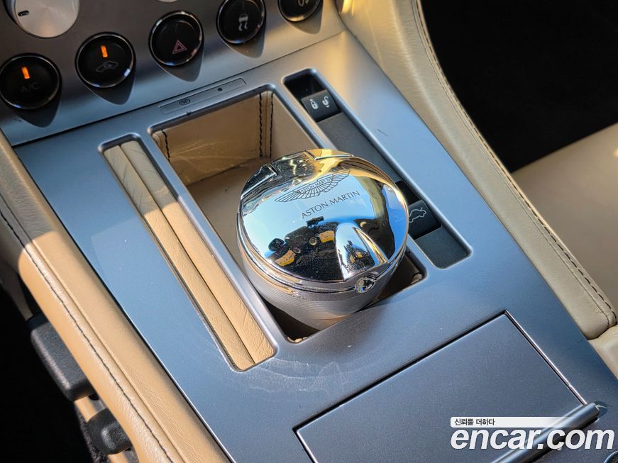 Astonmartin DB9 2006