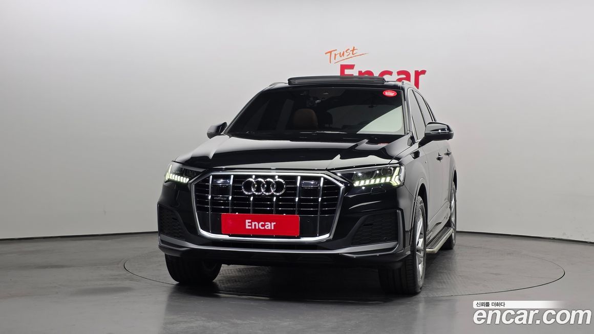 Audi Q7 2021