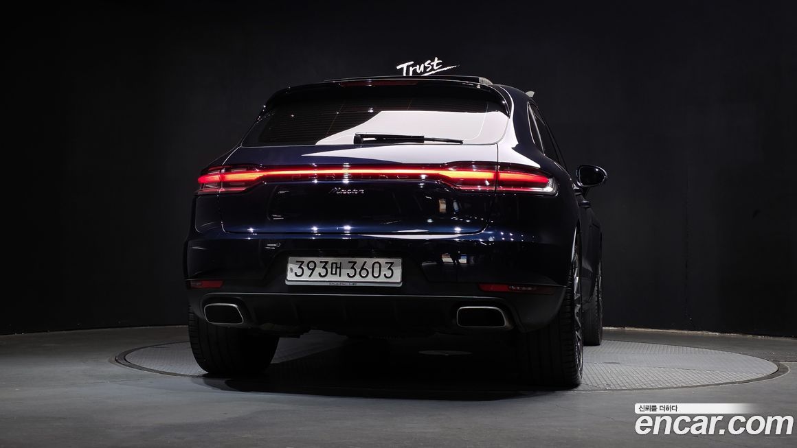 Porsche Macan 2021