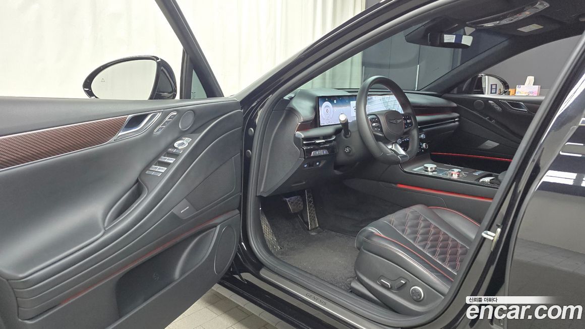 Genesis G80 2025